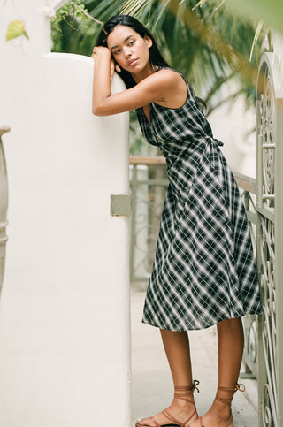 MADELEINE V-NECK DRESS